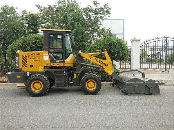 河南拋丸機,河南同步碎石封層車,河南無塵清掃機,河南拋丸機廠家|河南億龍機械設(shè)備有限公司 河南拋丸機,河南同步碎石封層車,河南無塵清掃機,河南拋丸機廠家|河南億龍機械設(shè)備有限公司